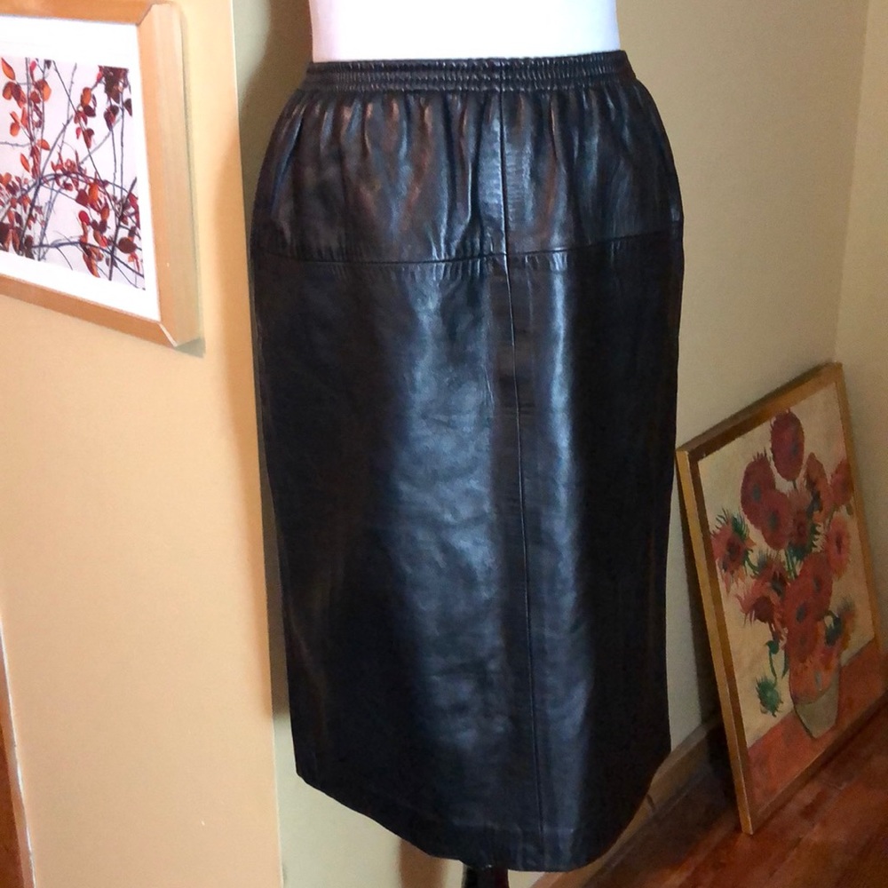 SIENA New York sz Medium Leather Black Elastic NEW